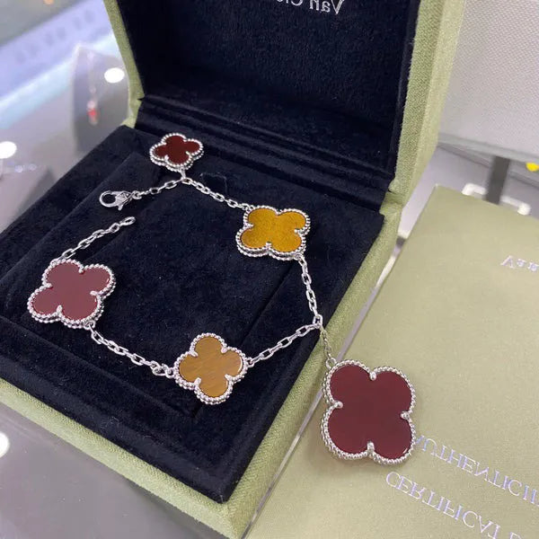 CLOVER 5 MOTIFS SILVER CARNELIAN TIGER EYE BRACELET