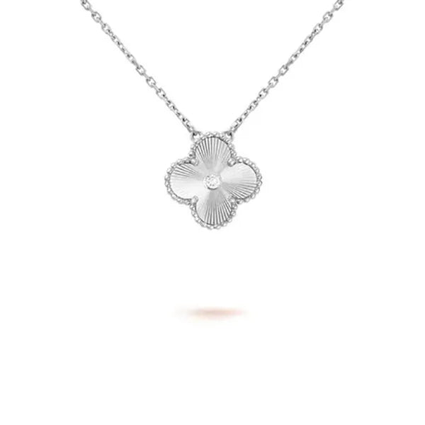 CLOVER NECKLACE SILVER
