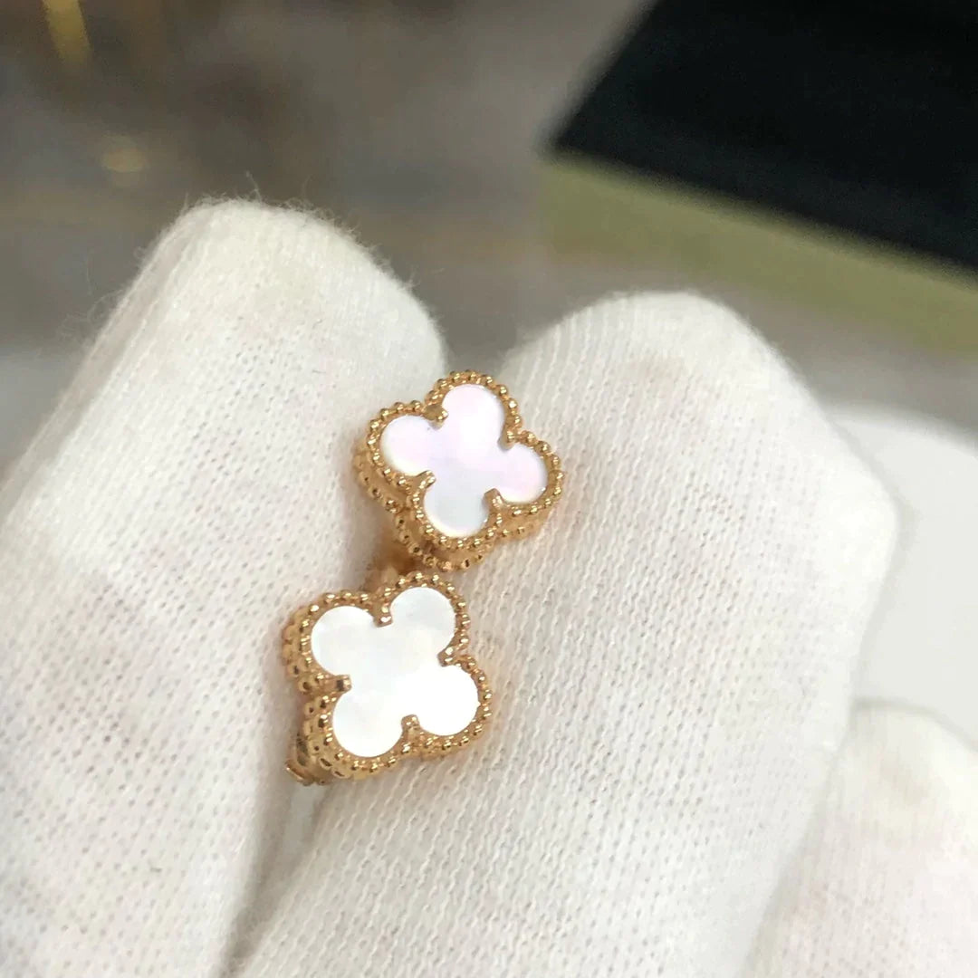 CLOVER MINI GOLD EARRINGS