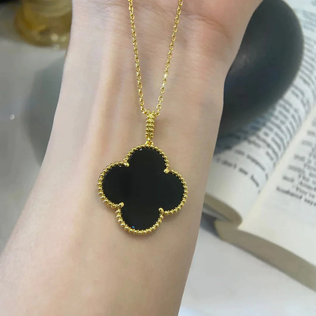 CLOVER NECKLACE GOLD ONYX